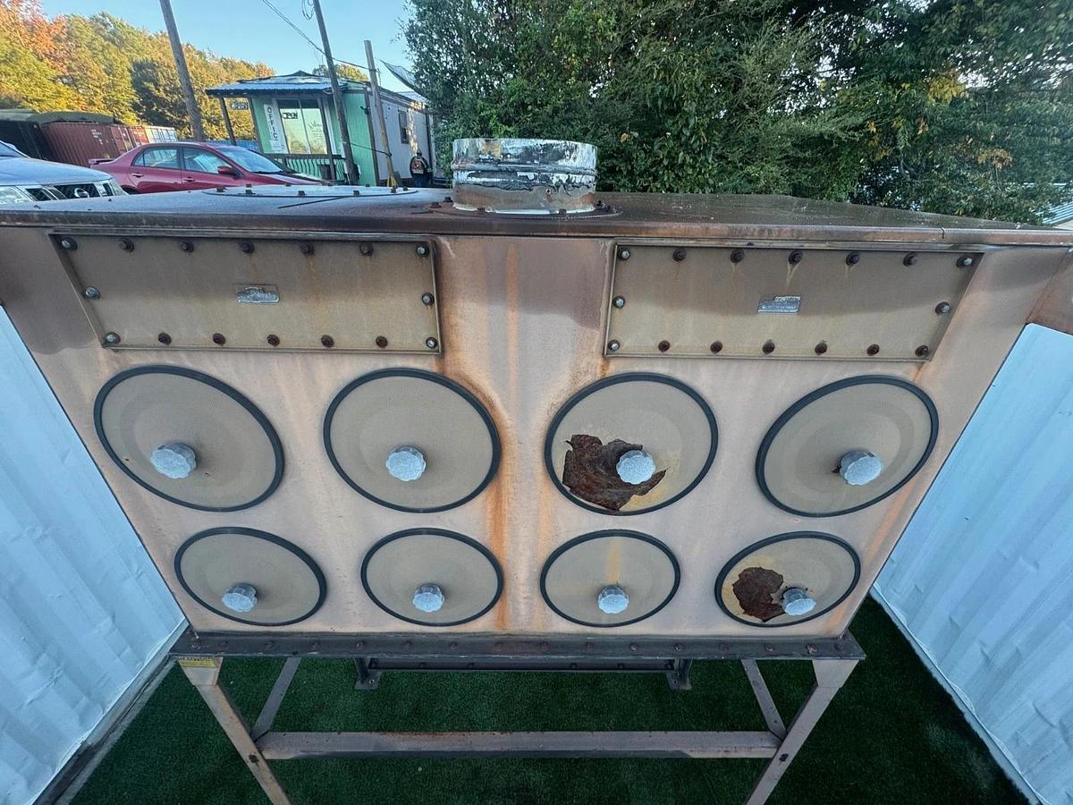 Used United Air Specialist FJL8-0B 8-Cartridge Dust Collector