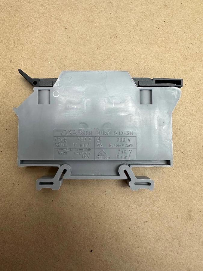 Used DINnectors DN-F6 Series: Euro S 10H Fuse Terminal Blocks, Qty 25 *NEW*