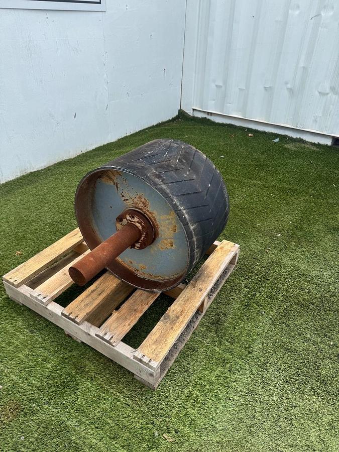 Used Industrial Conveyor Rollers 14.5”x22” Rubber Topped Conveyor Drive Roller