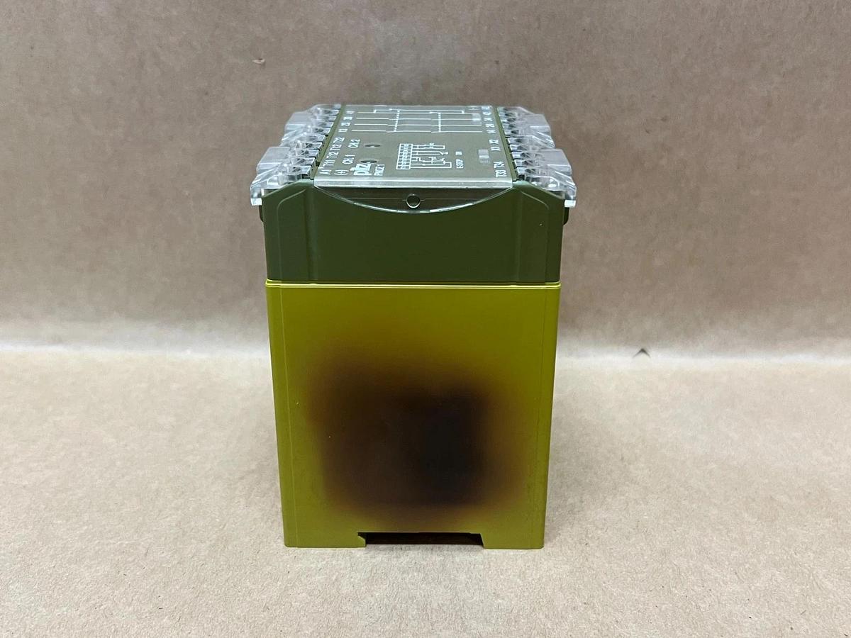 Used Pilz PNOZ 1 3S/10 Safety Relay