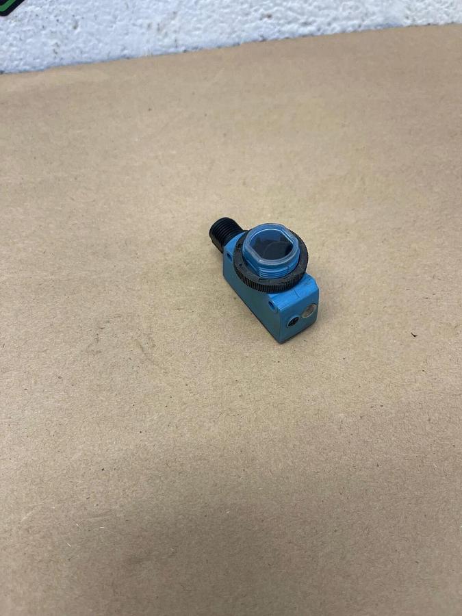 Used SICK WTB15-P2431 Photoelectric Proximity Sensor