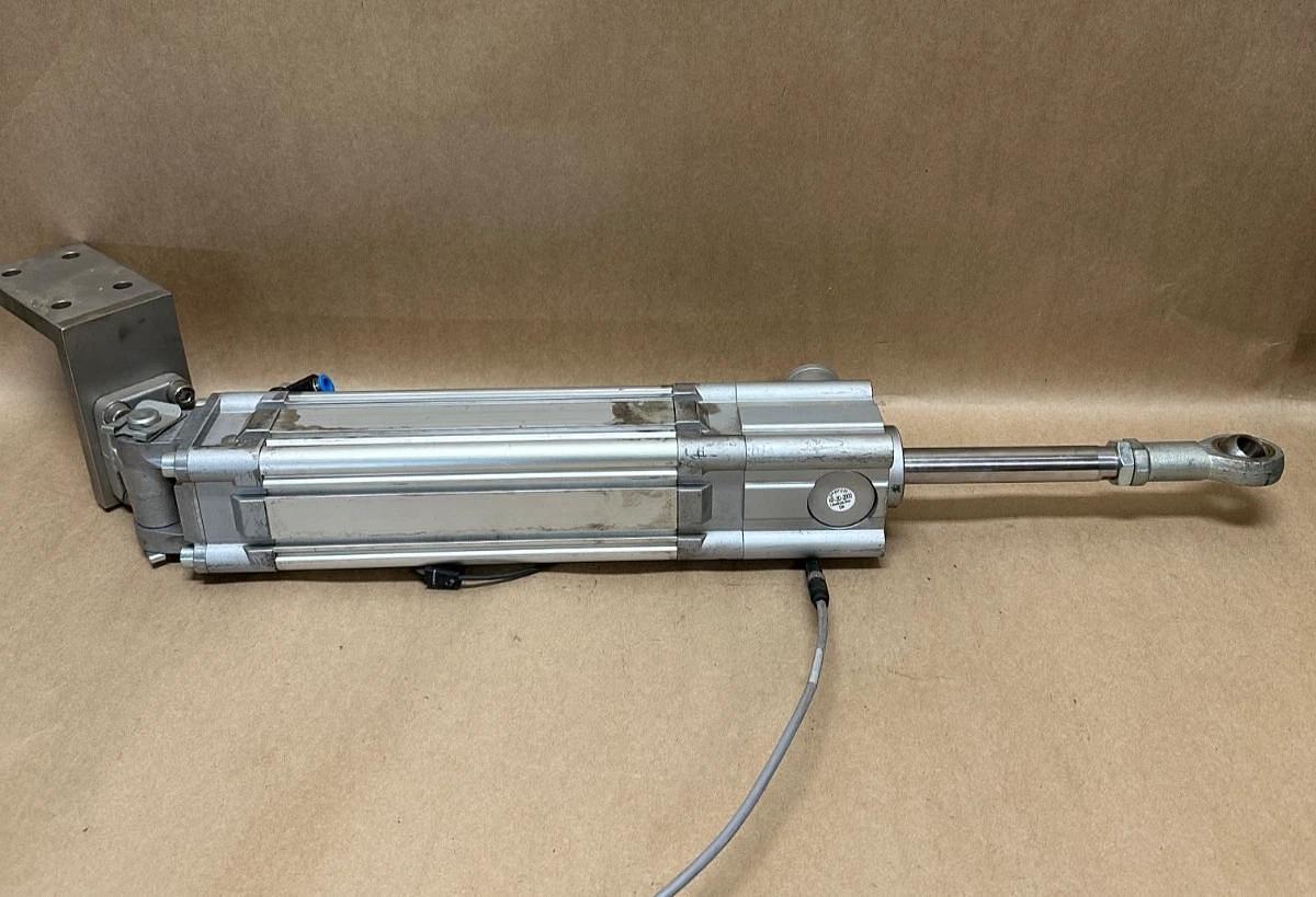 Used FESTO DNC Series ISO Pneumatic Cylinder