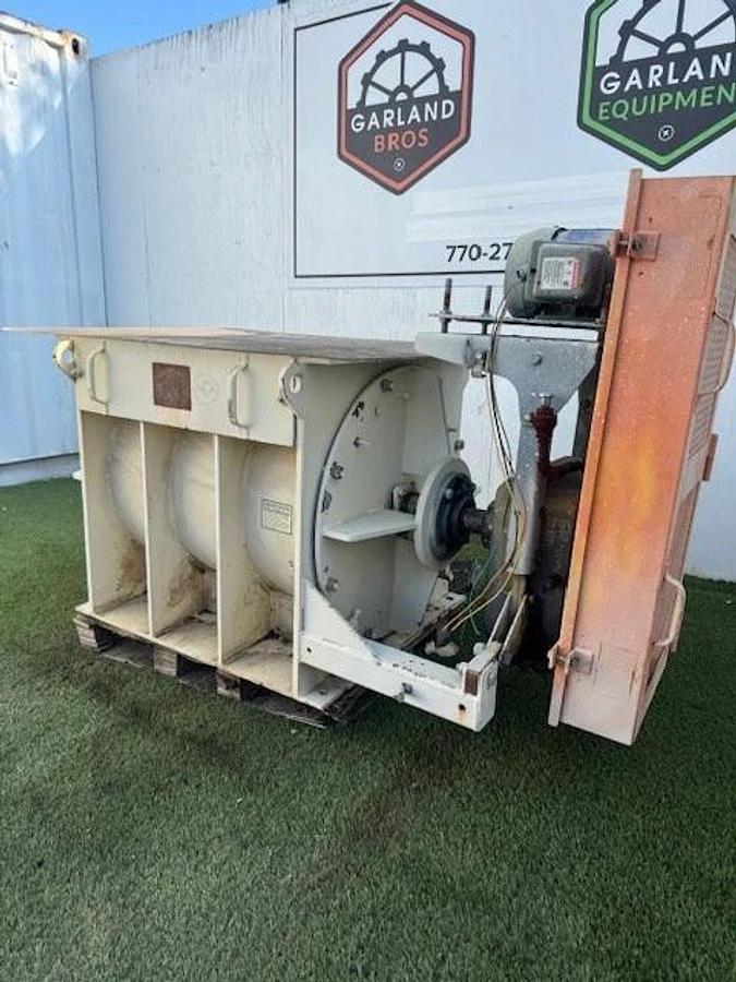 Used Clarke’s CFV24X971029 24”x24” Feeder, Toshiba 5Hp Motor @ 1800RPM & Falk 4207J25