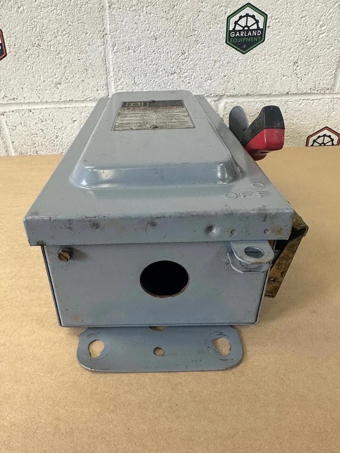 Used Square D HU361AWK Heavy Duty Safety Switch, 30A, 600VAC
