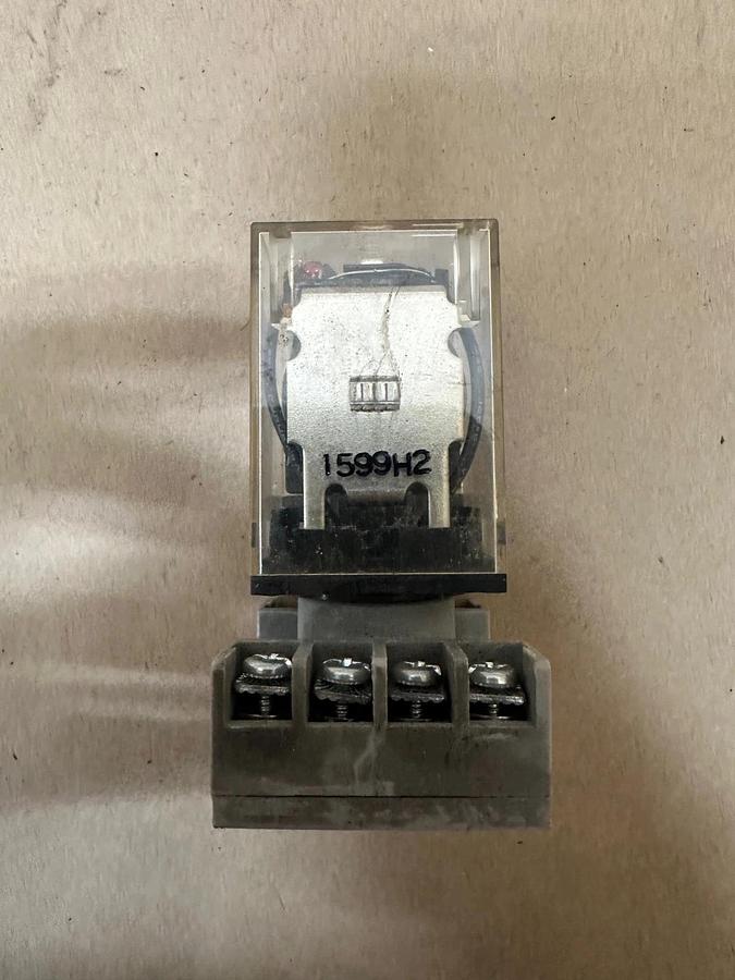 Used Omron MK2PN-S Contact w/ Dayton 5X852F Relay Base