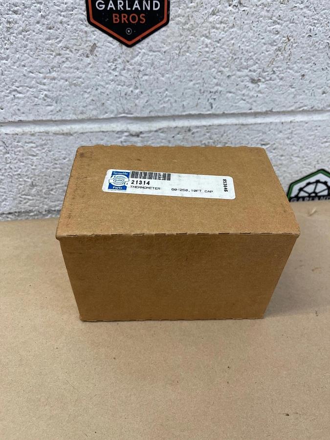Used Quincy 21314 Temperature Gauge, 10ft Cap, 60-260°F, 20-125°C