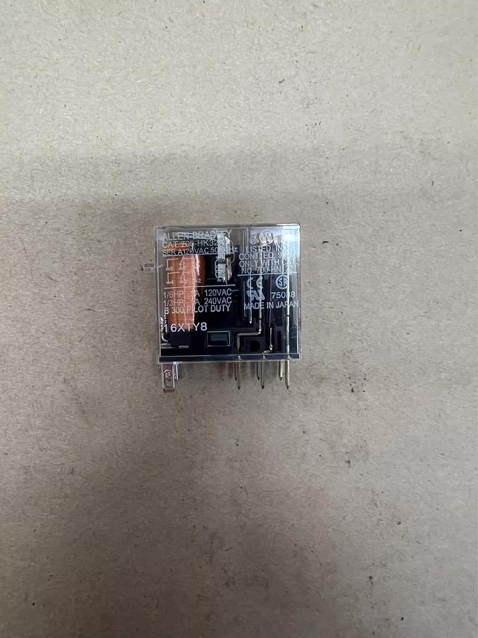 New - open box Allen Bradley 700-HK32A1 Relay