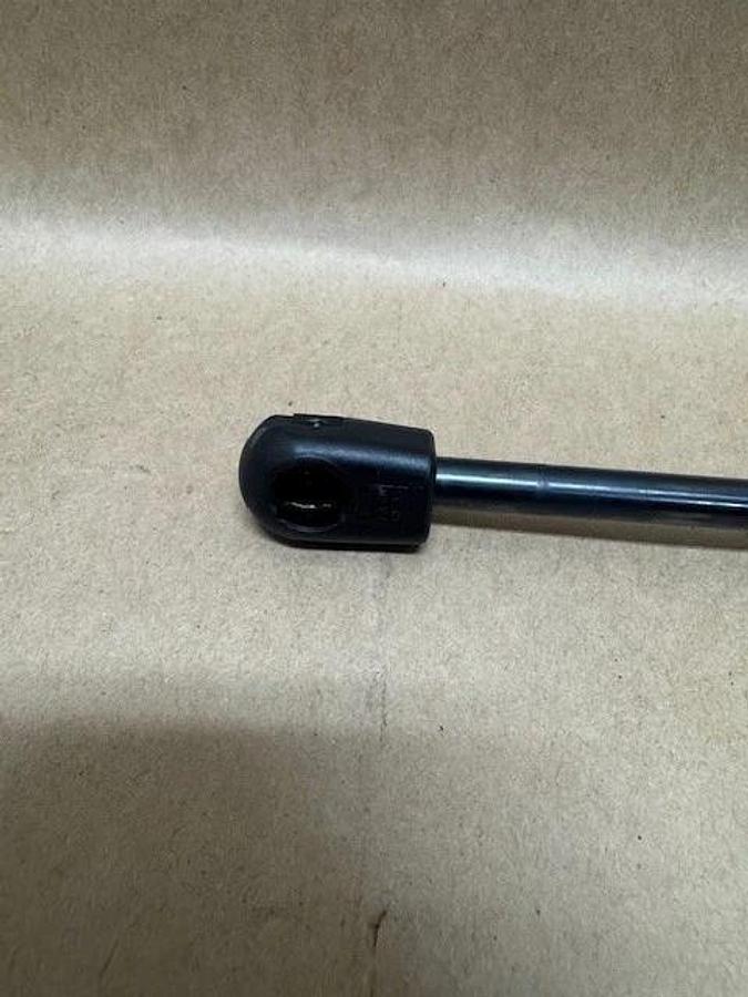 Used Attwood Corp 3409NN SpringLift Gas Springs, 7-1/4” Arm *NEW*