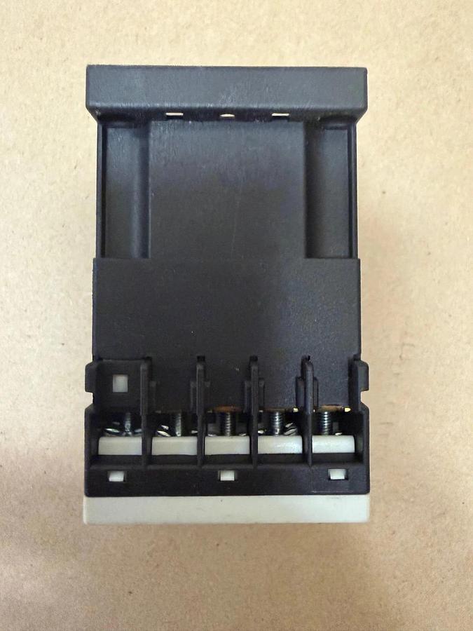 Used Siemens 3RH1140-1AK60 Contactor Relay - Lot of 5