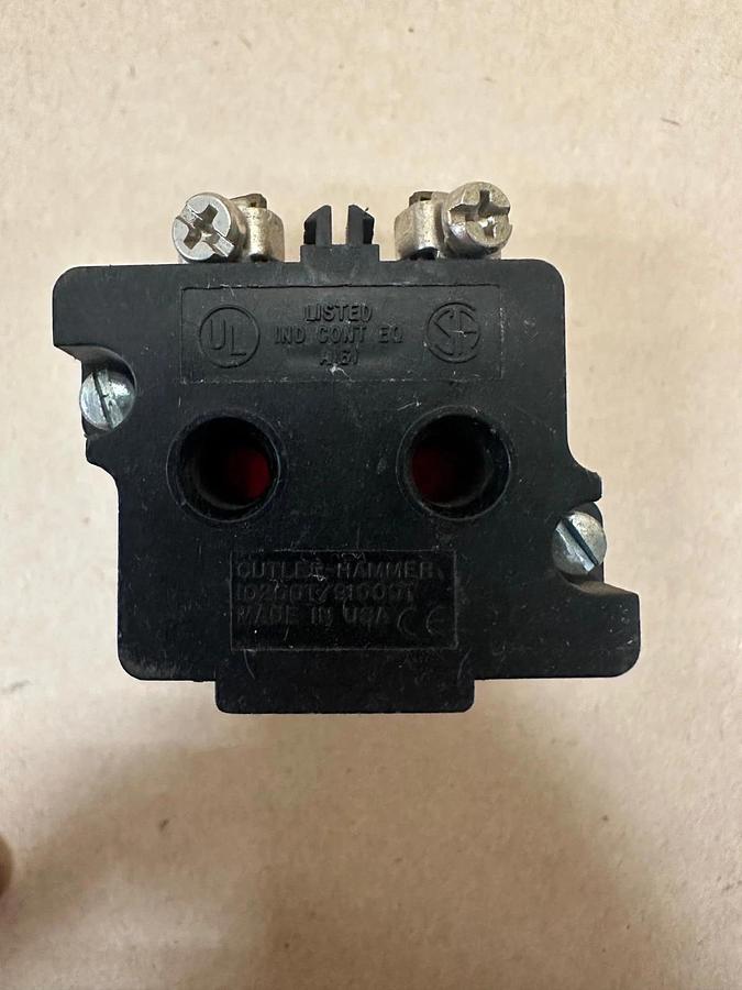 Used Cutler Hammer 10250T/91000T Red Pilot Light