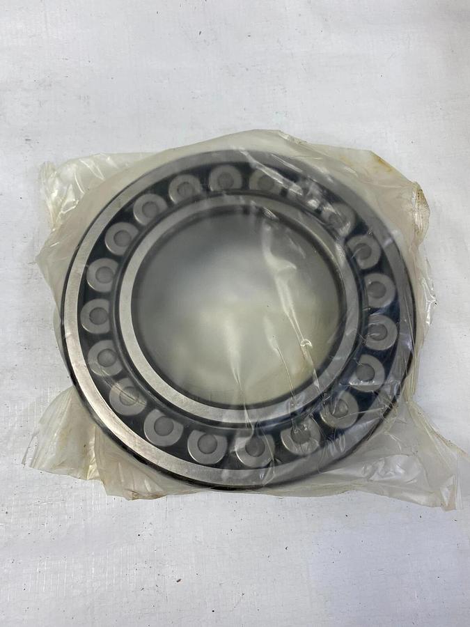 NSK 22218EAE4C3 Spherical Roller Bearing