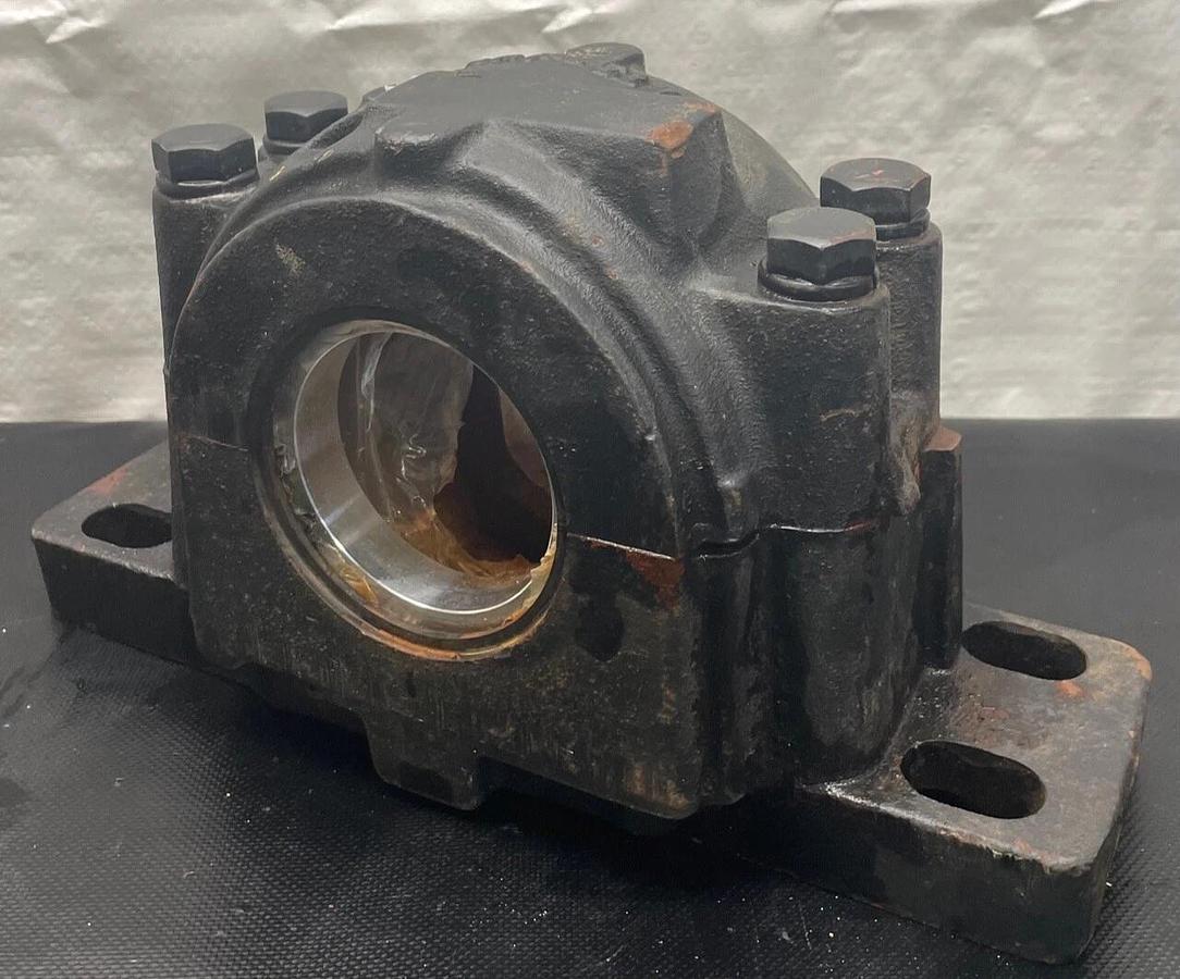 Used SAFS 517 8F-032 Pillow Block Housing