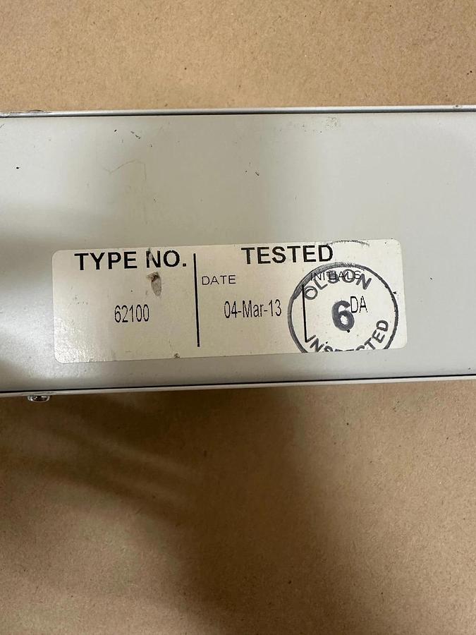 Used IEC 62100 10A Power Strip, 4 Outlets, Vertical Rack