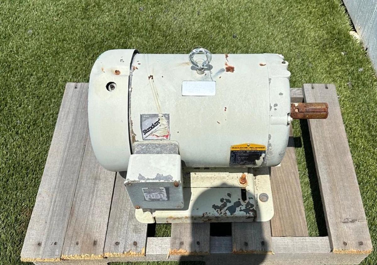 Used Baldor M3708T 5Hp Motor @ 1155RPM, 208-230/460V, 3 Phase, Frame 215T, 60Hz