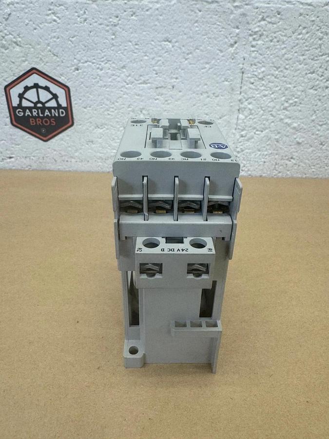 Used Allen Bradley 700-CF310Z Contactor Relay Series A