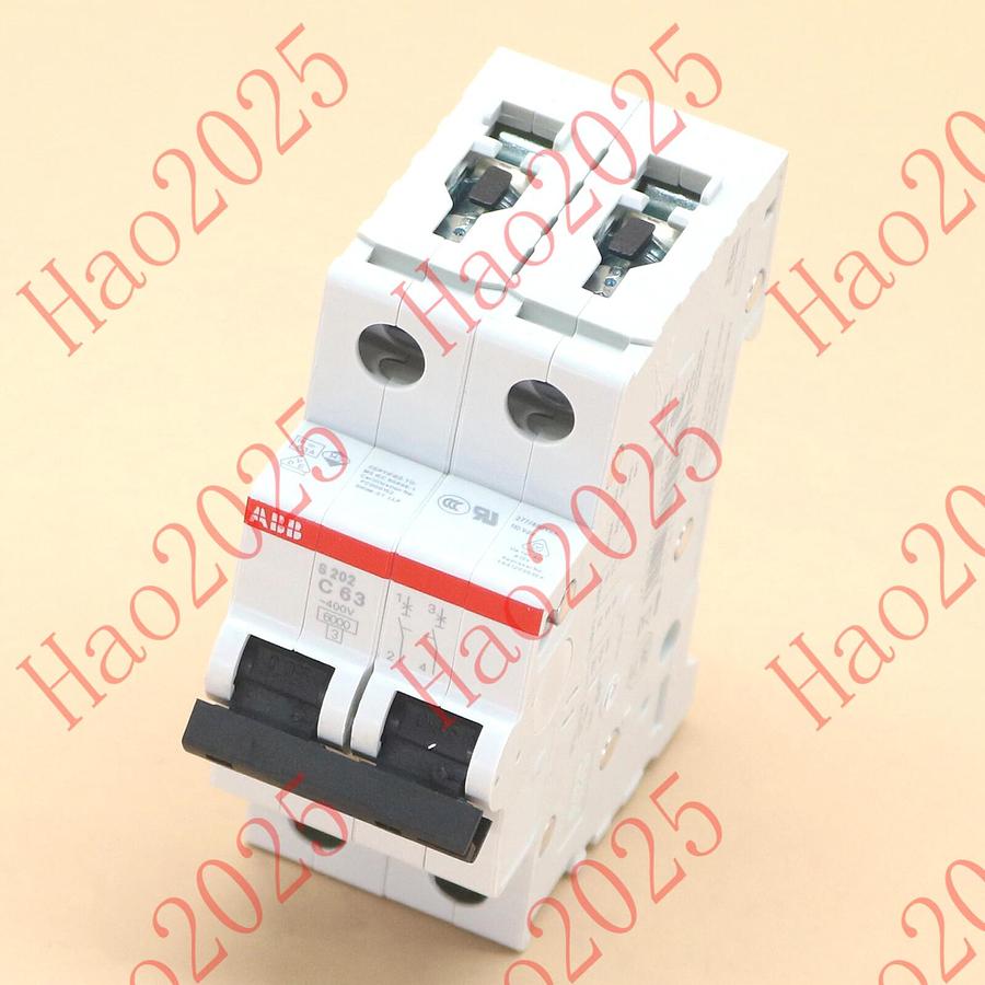 Used Heinemann CF3-233 Lot of 4 Group Circuit Breakers