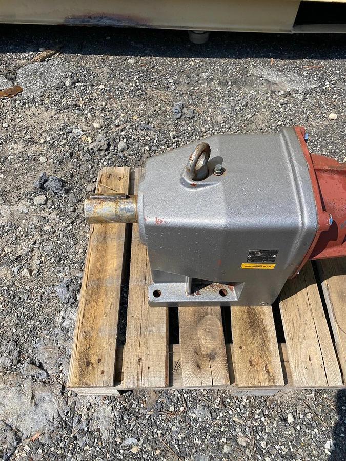 Used Nord Gear Corp SK52 180TC2 Gearbox S/N 1/8110384922.00. Ratio 14.00:1