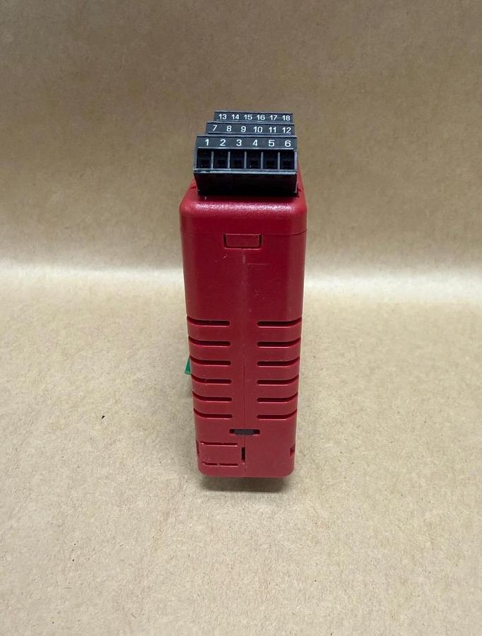 Used Red Lion CSDI014R Digital I/O Module