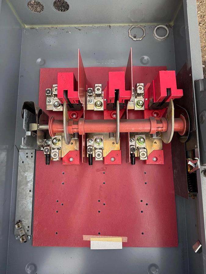 Used Square D HU365AWK 400A Safety Switch, 600VAC, Series E2