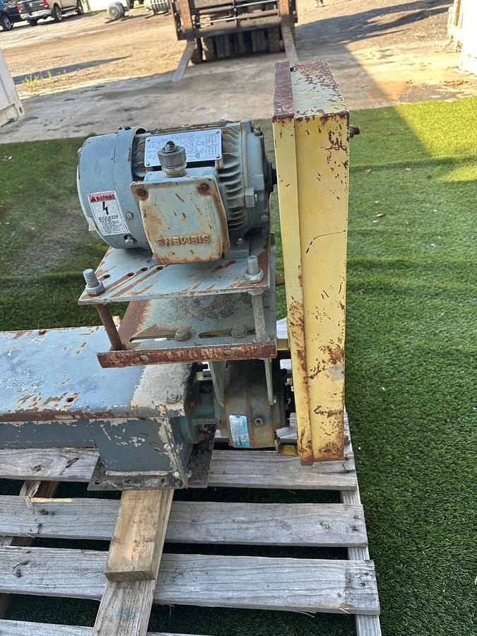 Used Dodge SCXT 115 Geardrive 15.35 Ratio, Siemens 2Hp @ 1715Rpm