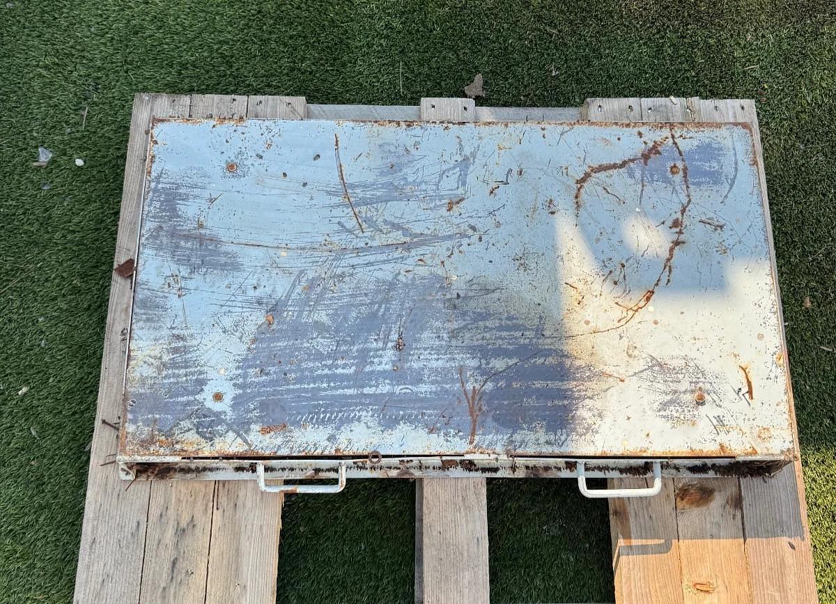 Used Suspension Magnet 35” x 19”, Two-Handled, Industrial Magnet