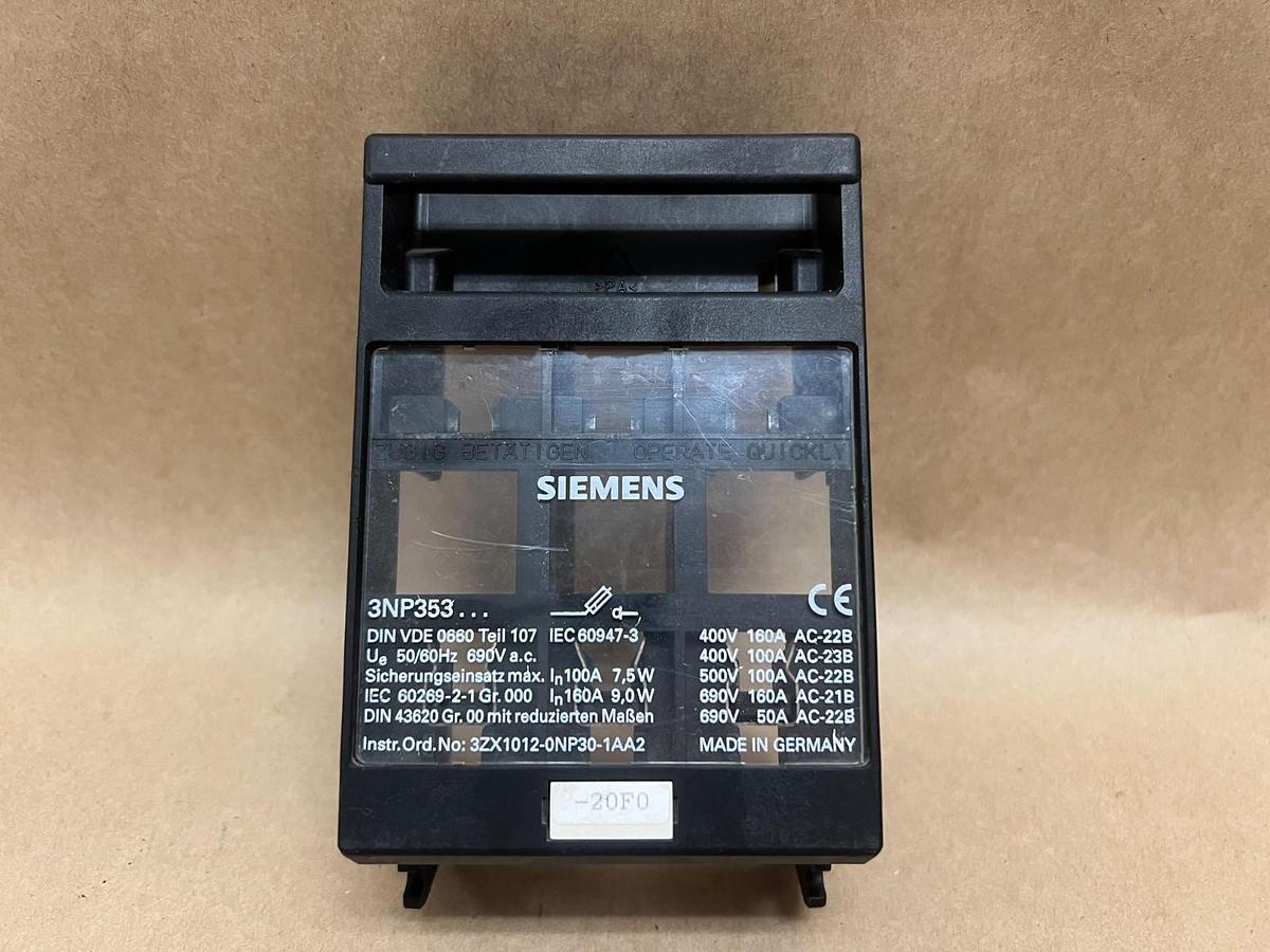 Used Siemens 3NP353 Disconnect Fuse Enclosure