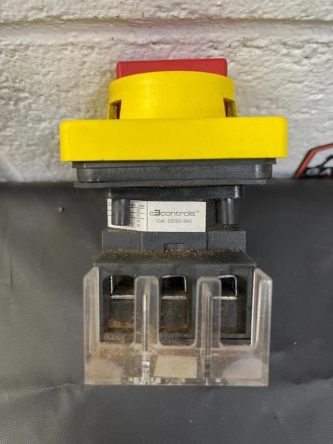 Used C3 Controls DDS2-360 Door Mount, Non-Fused Disconnect Switch