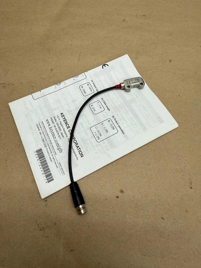 Keyence PR-M51CP Photoelectric Sensor