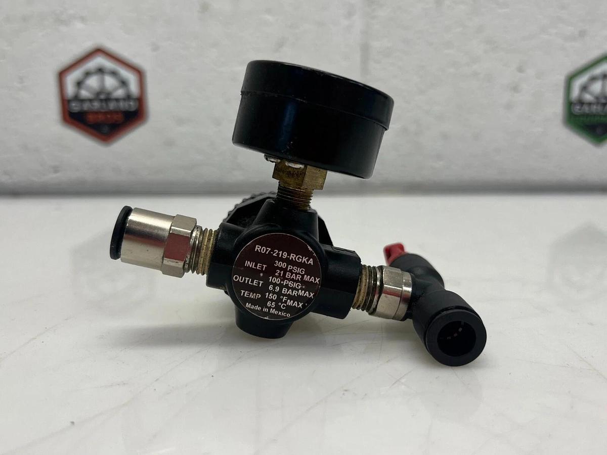 Used Norgren R07-219-RGKA 300 PSIG Air Pressure Regulator