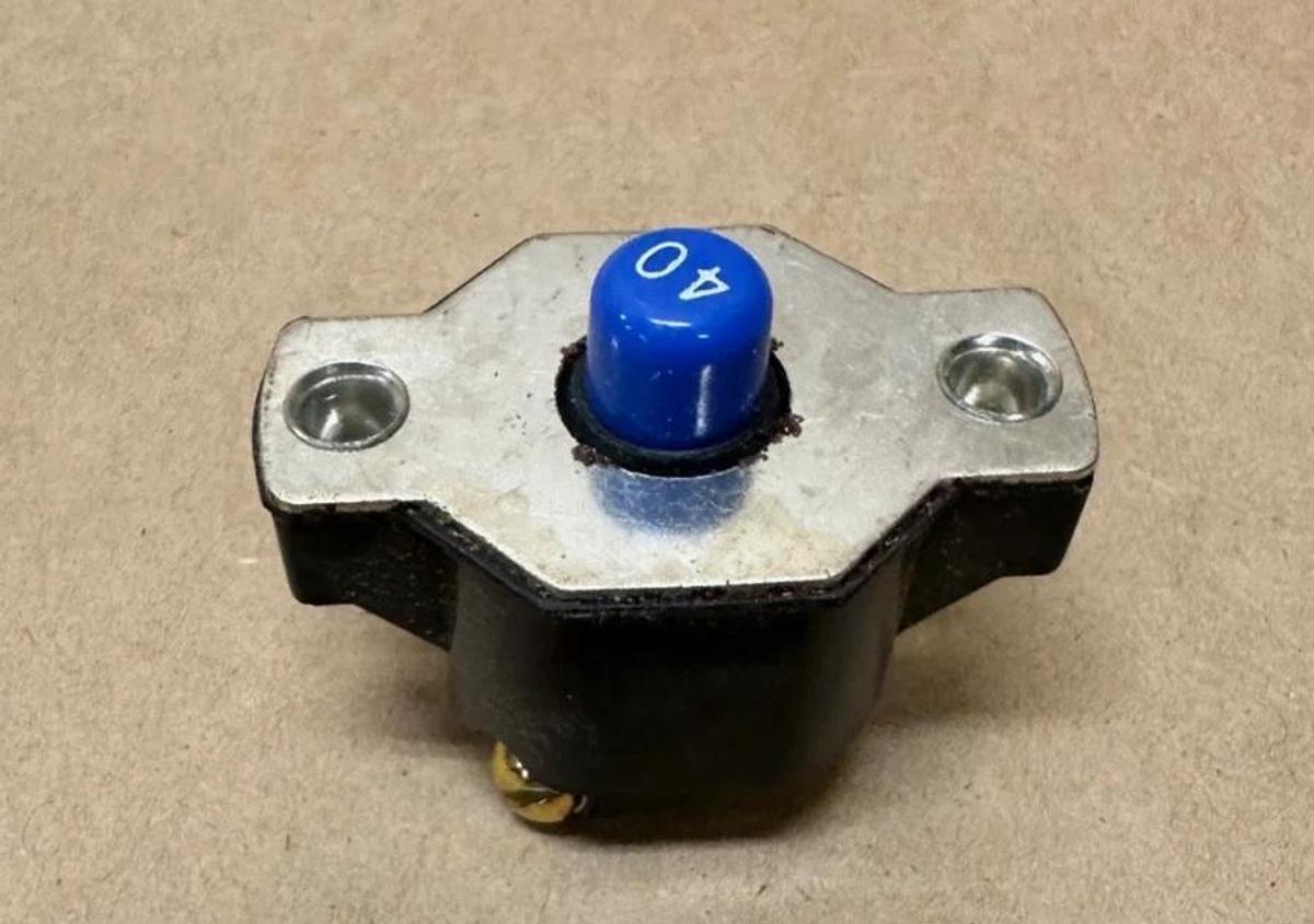 Used CAT 9Y-0951 Circuit Breaker Assembly *NEW*