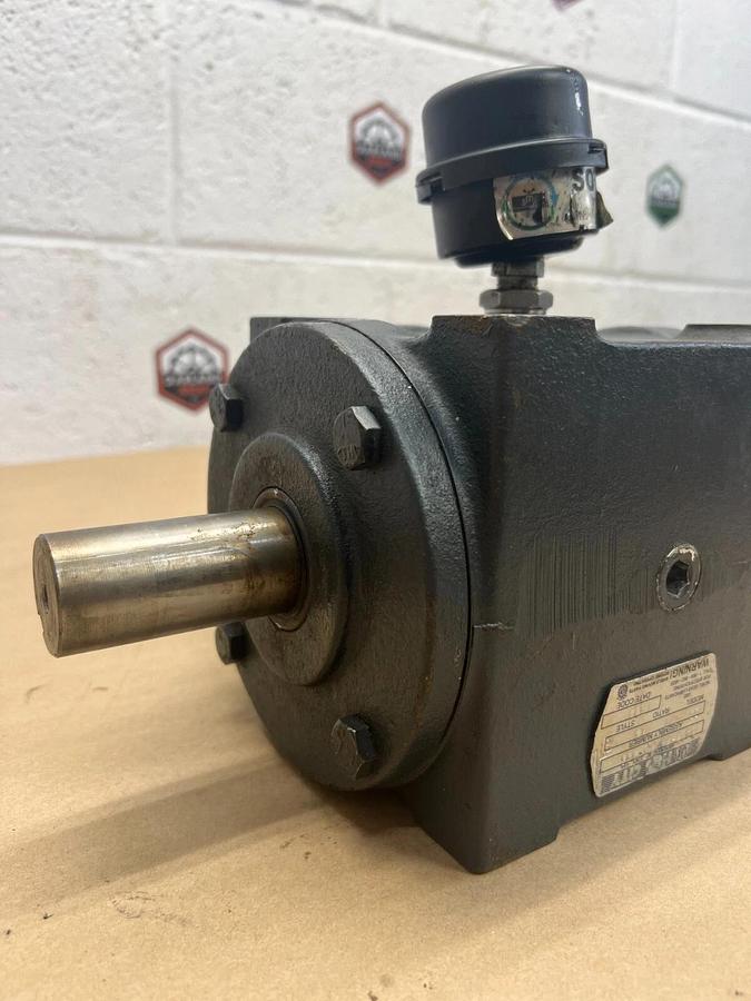 Used Hub City 0220-03313-066 Model 66 Gearbox