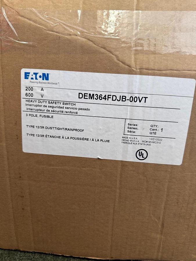 Used Eaton DEM364FDJB-00VT Heavy Duty Safety Switch, 3-Pole, 200A, 600V Fusible *NEW*