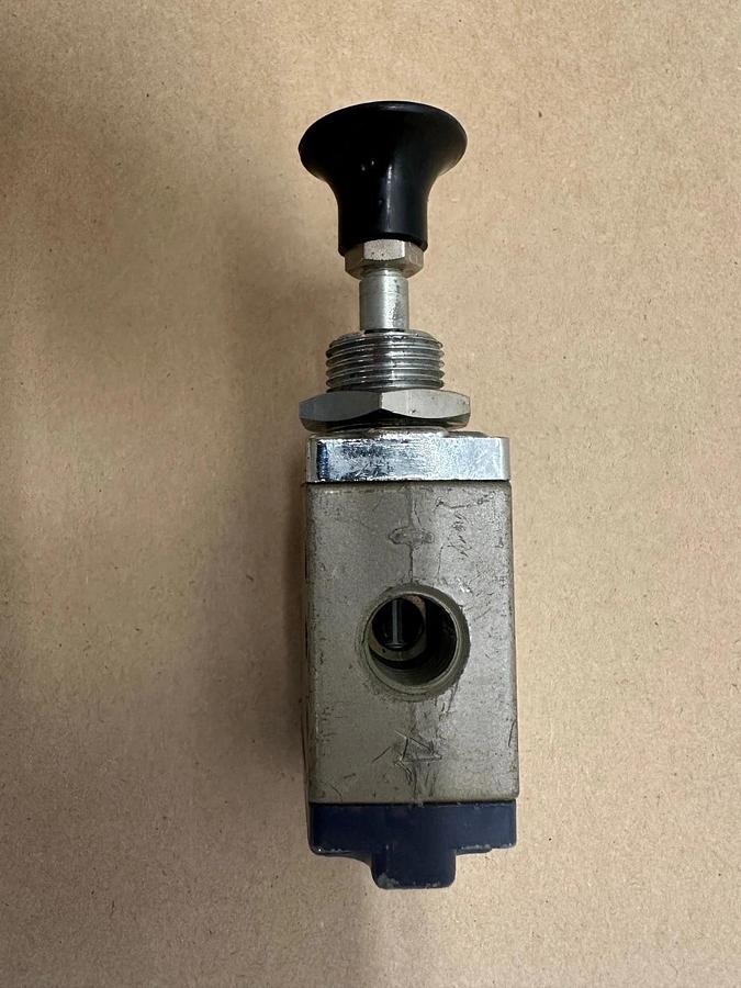 Used Schrader Push Pull Valve