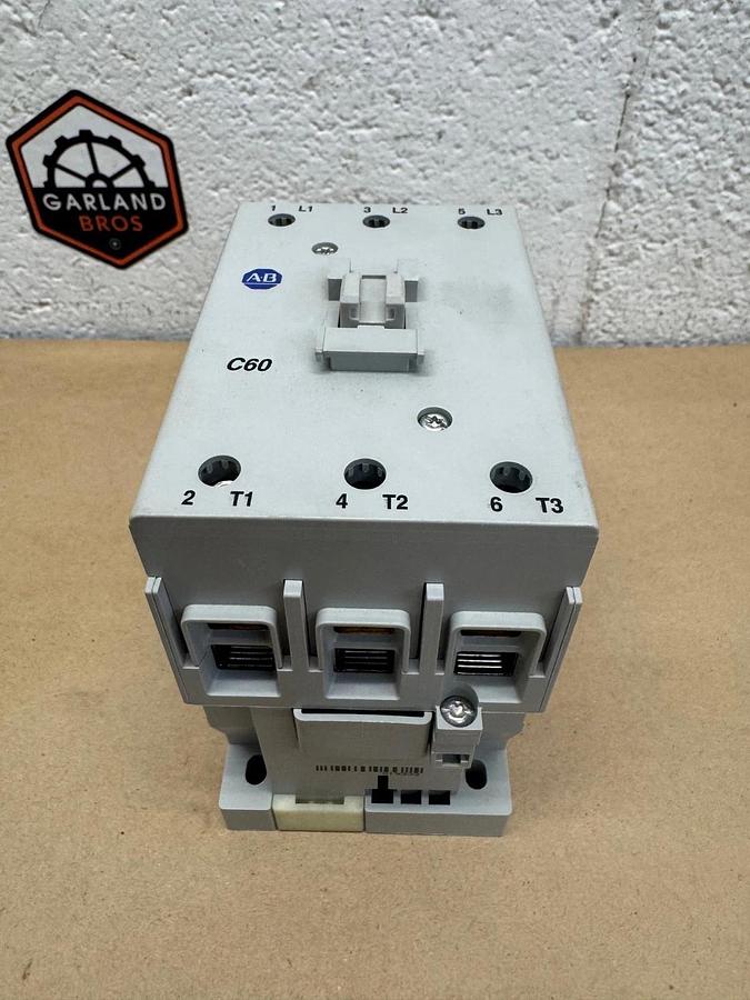 New - open box Allen Bradley 100-C60*00 Ser B Contactor 18.5kw *NEW*