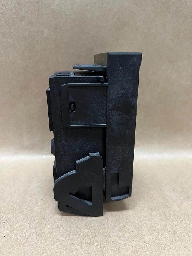 Used Siemens 3NP353 Disconnect Fuse Switch 20A, 3 Pole, 500V