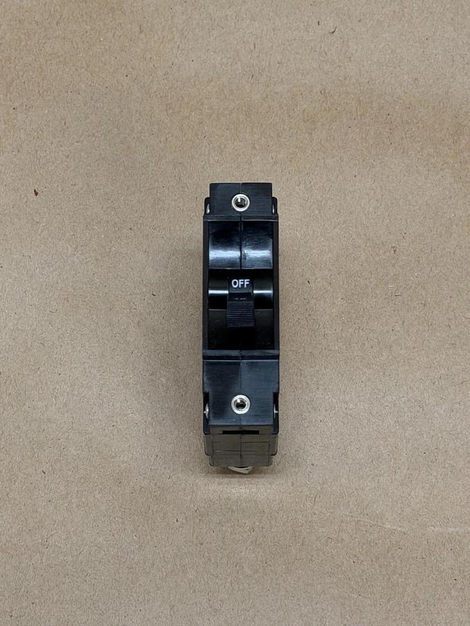 Used Nader NDB3-100J4 10/1LSS1A0-R 1-Pole Circuit Breaker - Lot of 17
