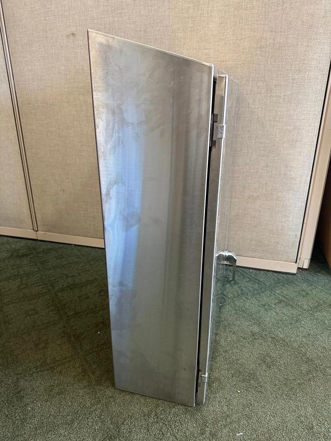 Used Saginaw Control SCE-36XEL3110SSST Enclosure *NEW*