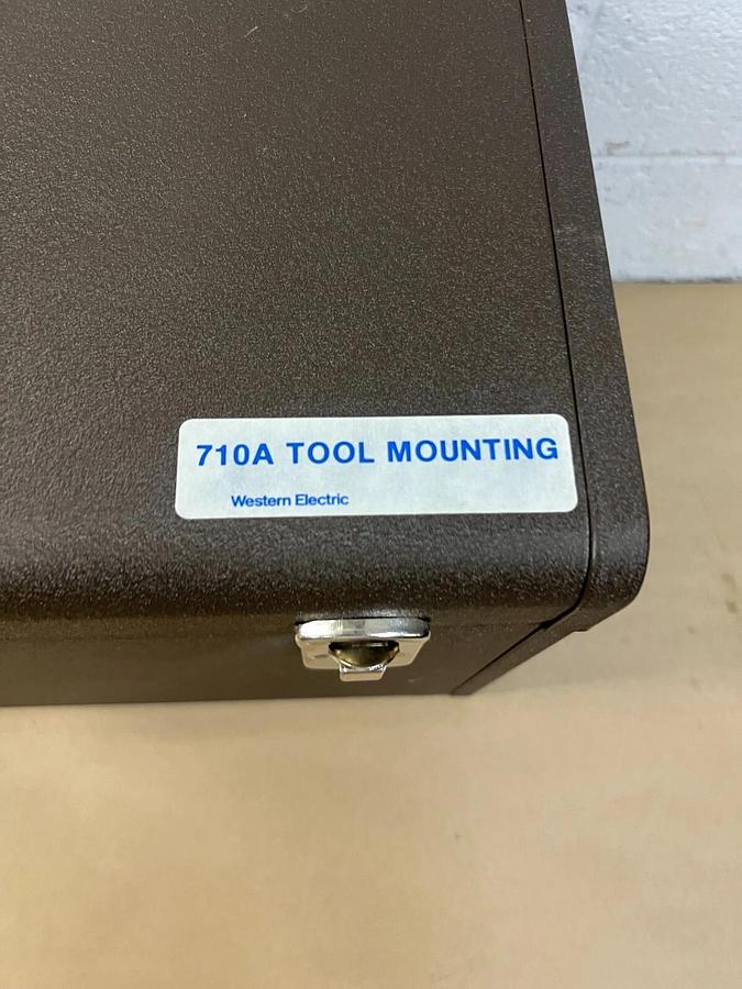 Used Western Electric 710A Tool Mounting w/ Case