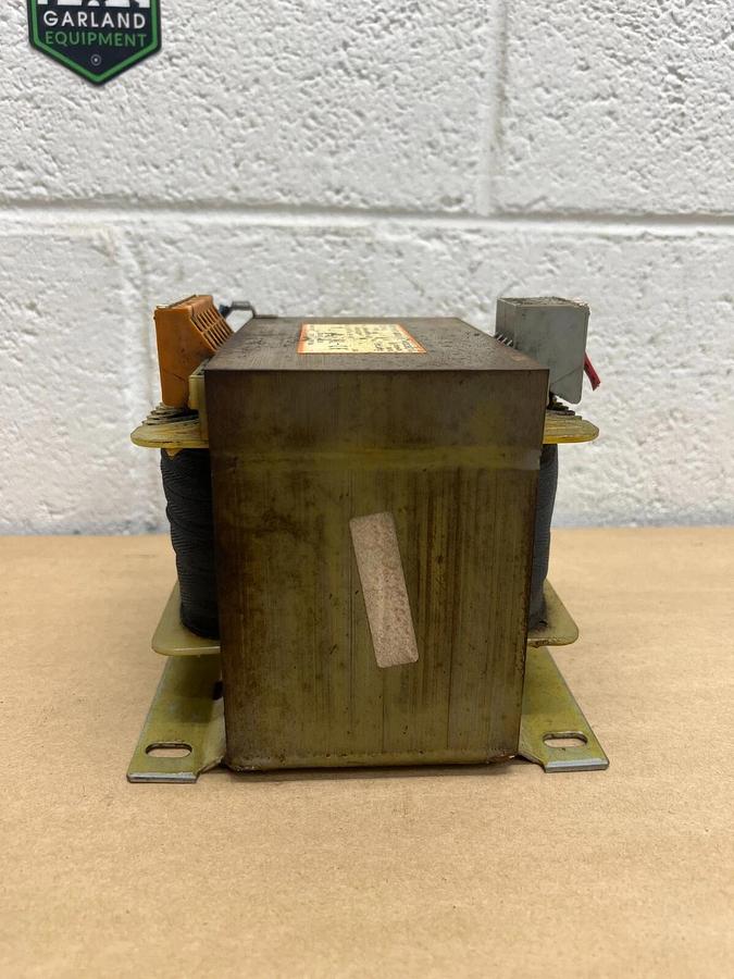 Used Block STU 1000/2 x 115 T40/E, 50-60Hz, 230/460V, 1000/2650VA Transformer