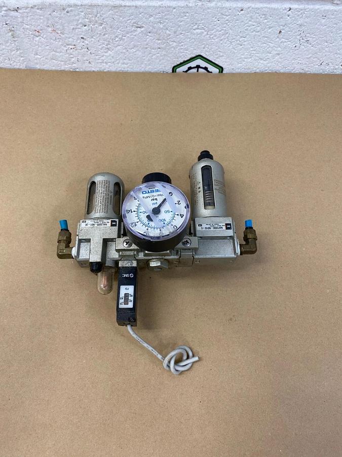 Used SMC NAF2000-N01D-C, NAR2000-N01, NAL2000-N01-3C Filter Regulator Assembly