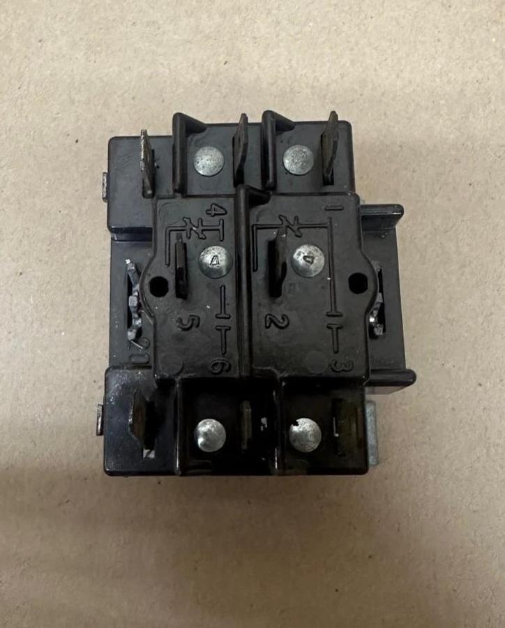 Used ESSEX REV B-3 Relay