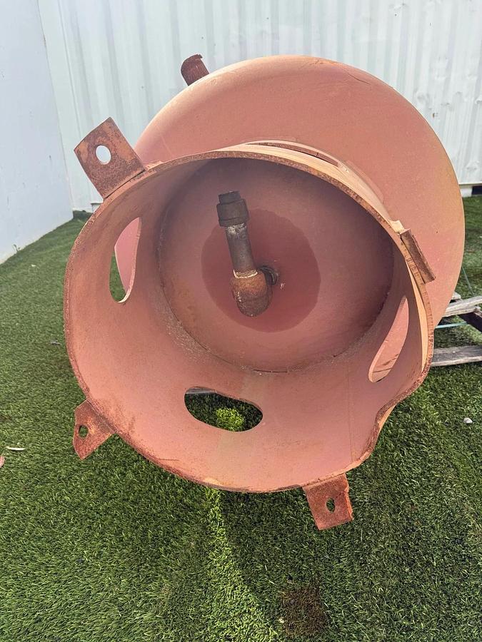 Used Silvan Industries Pressure Tank MAWP 200PSI@450°F, MDMT -20°F@200PSI 350 Gal