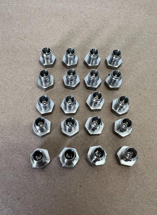 Used Swagelok M8 Plug 316 Stainless Steel Plug - Lot of 20