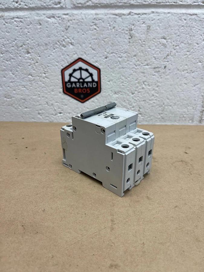 Used Allen-Bradley 1492-CB3 G060 Supplementary Protector, Series B, 6A