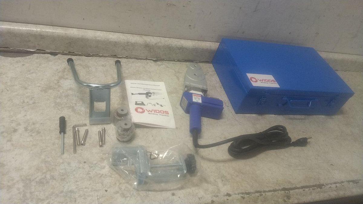 Used Harting 09300240441 Han B Hood Top Entry - Lot of 4 *NEW*