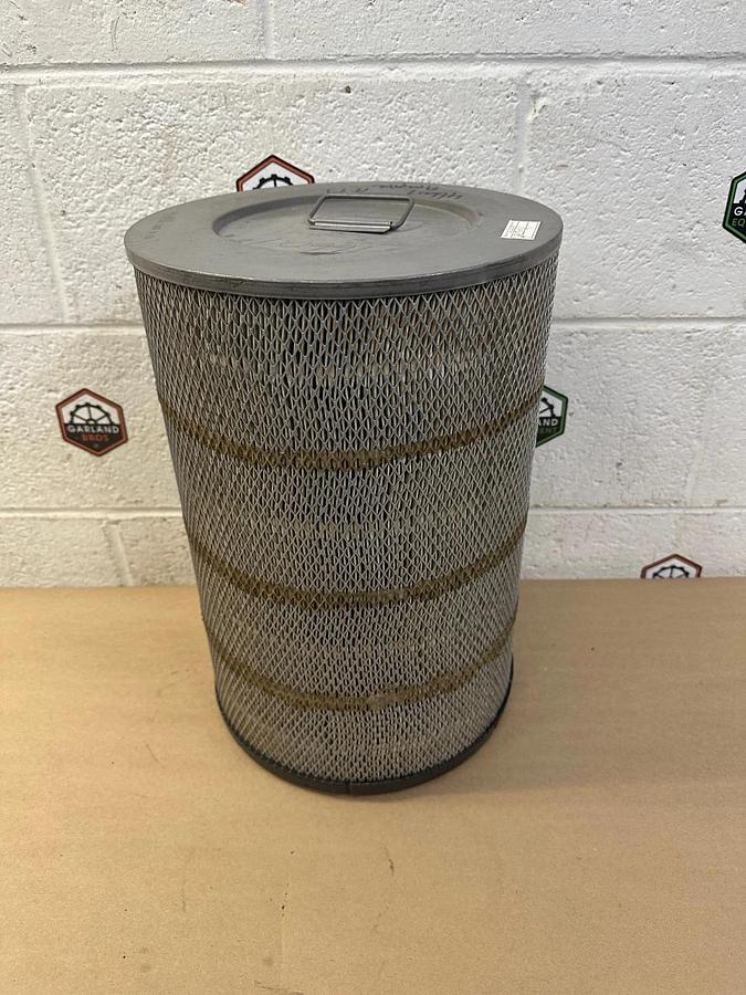 Used WIX 46607 Round Air Filter *NEW*