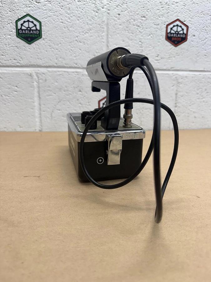 Used Bicron Surveyor 2000 Radiation Detector / Geiger Counter with Probe