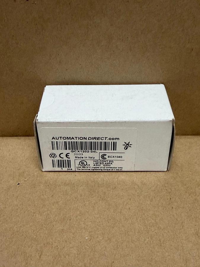 Used AutomationDirect GCX1202-24L 22mm Momentary Pushbutton, Green *FACTORY SEALED*