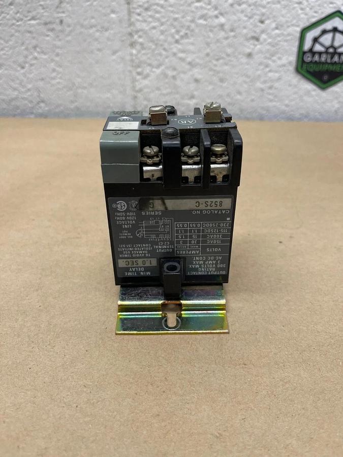 Allen-Bradley 852S-C Solid State Timing Relay, 1.0-160 Seconds