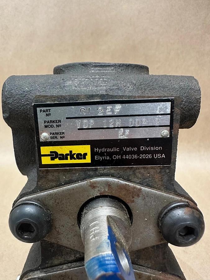 Used Parker VDP12 Hydraulic Valve *NEW*